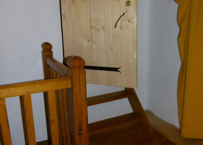 Dans Maison Typique Gersoise Гостевой дом